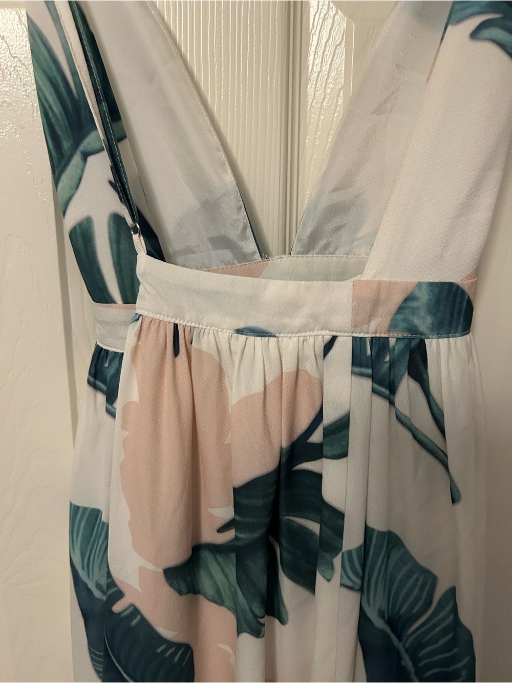 AKIRA White Maxi Jumpsuit with Teal & Blush Leaf Print - Picture 3 of 11